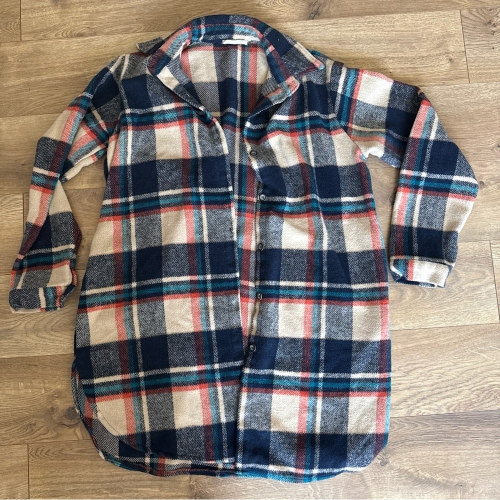 ADORA Women’s Navy, Cream and Coral Plaid Shacket Size S
